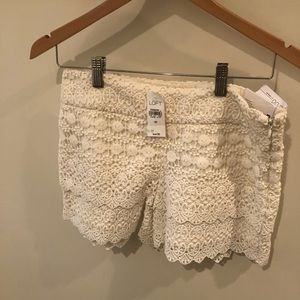 White Lacey LOFT Shorts NWT size 00